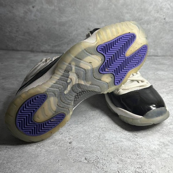 Nike Air Jordan 11 Retro High Concord Size 5.5Y 378037-100 OG Bred Gratitude - Picture 7 of 7